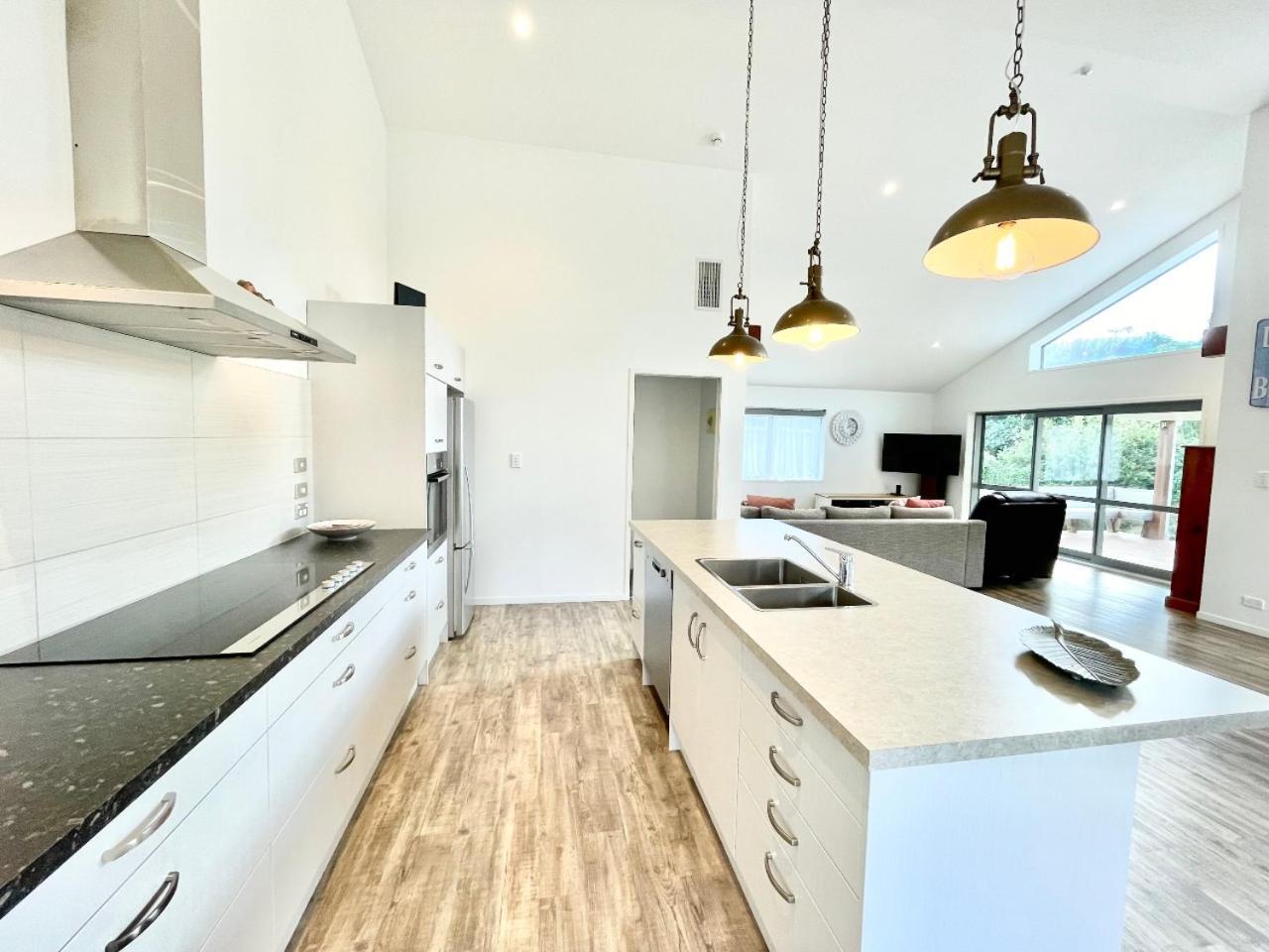 Getaway Waiheke- Stay Waiheke Oneroa Room photo
