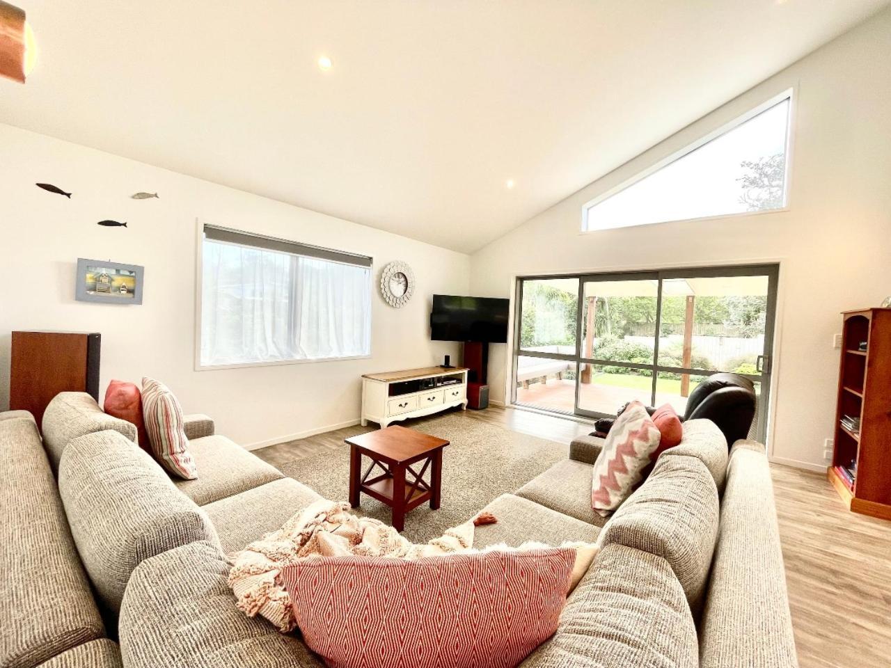 Getaway Waiheke- Stay Waiheke Oneroa Room photo